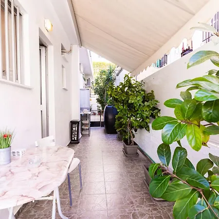 Apartment Alimos